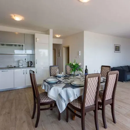아파트 Homes In 41677