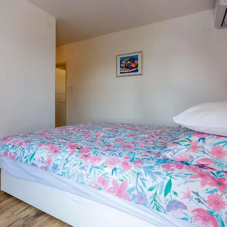 아파트 Homes In 41677 크리크베니카