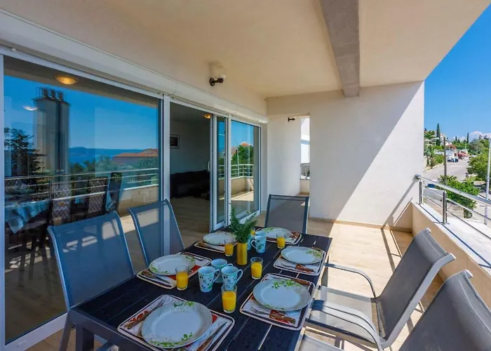 Homes In 41677 Apartmán